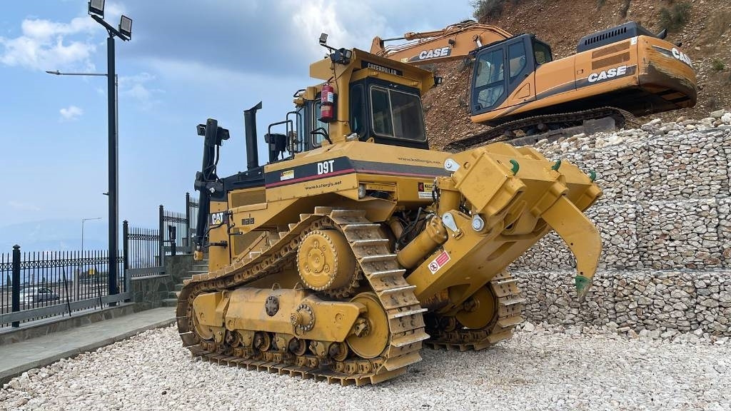CAT D 9 N - Bulldozer: foto 1 CAT D 9 N - Bulldozer: foto 1
