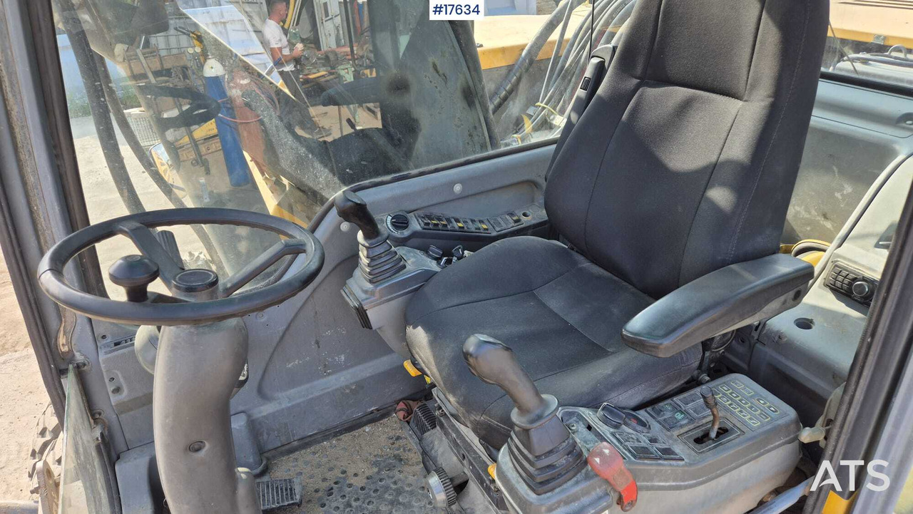 Excavadora de ruedas 2004 Volvo EW 180 B: foto 18