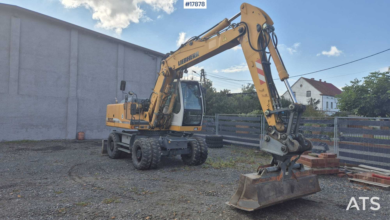 2006 Liebherr A 900C - Excavadora de ruedas: foto 1 2006 Liebherr A 900C - Excavadora de ruedas: foto 1