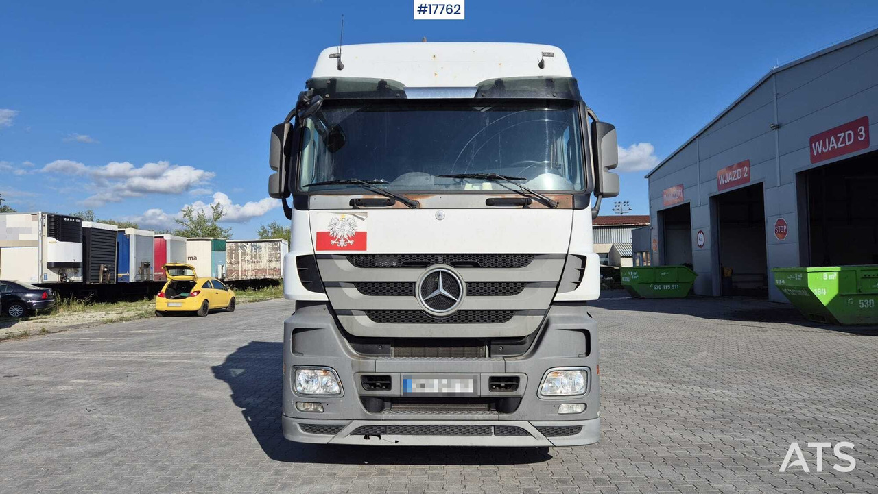 MERCEDES-BENZ 1846 tractor unit (2012) - Cabeza tractora: foto 5 MERCEDES-BENZ 1846 tractor unit (2012) - Cabeza tractora: foto 5