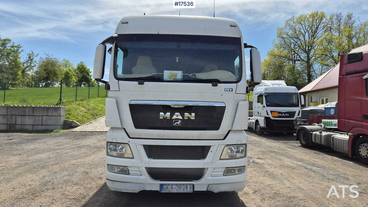 Truck tractor MAN TGX 14.440 (2011) - Cabeza tractora: foto 2 Truck tractor MAN TGX 14.440 (2011) - Cabeza tractora: foto 2