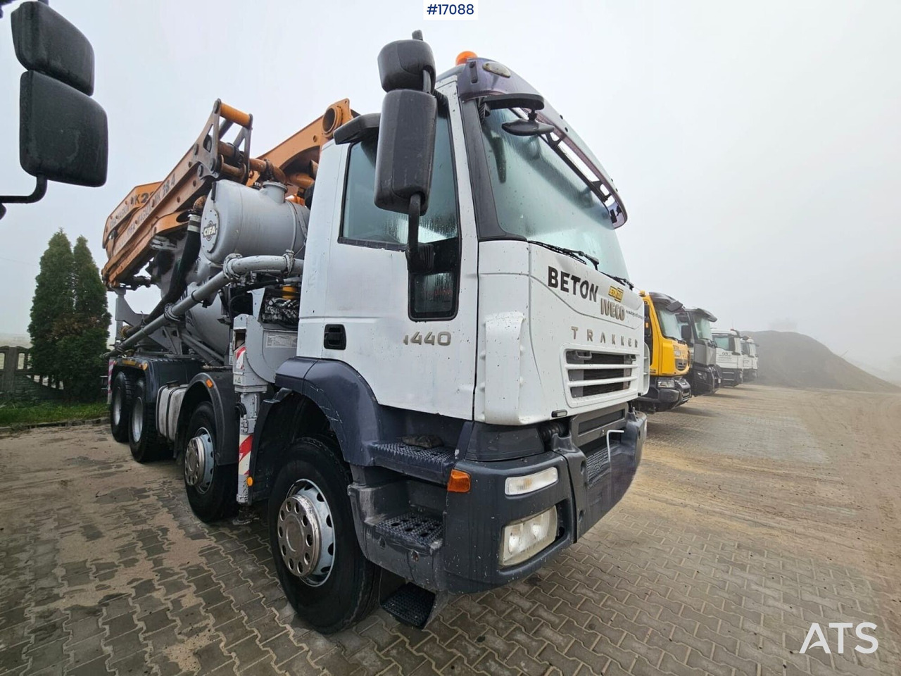 Concrete pump CIFA Magnum MK 28,4 IVECO 8x4 (2006) - Camión bomba de hormigón: foto 3 Concrete pump CIFA Magnum MK 28,4 IVECO 8x4 (2006) - Camión bomba de hormigón: foto 3