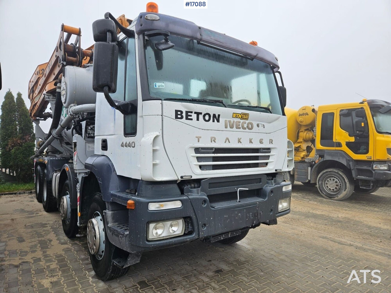 Concrete pump CIFA Magnum MK 28,4 IVECO 8x4 (2006) - Camión bomba de hormigón: foto 2 Concrete pump CIFA Magnum MK 28,4 IVECO 8x4 (2006) - Camión bomba de hormigón: foto 2