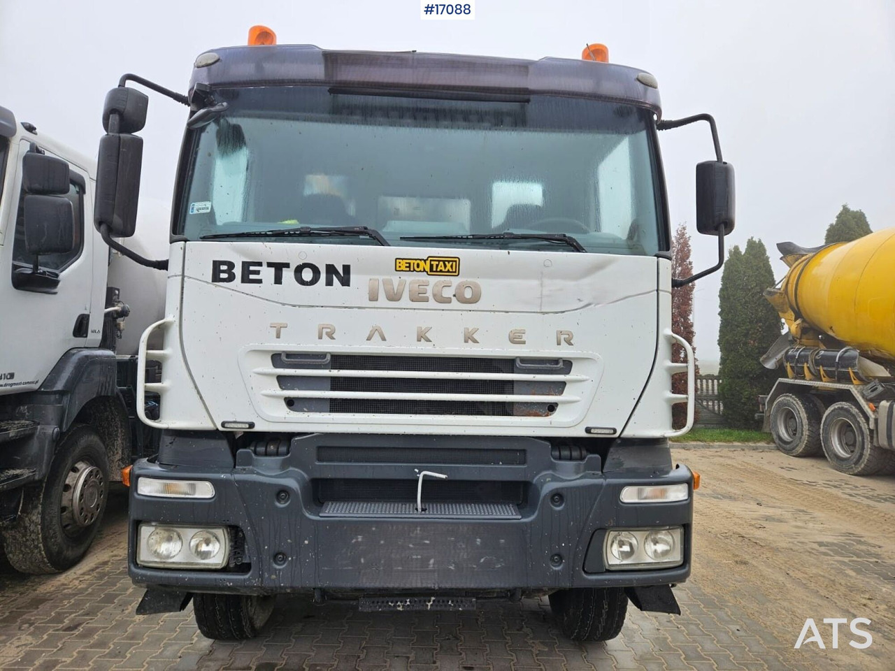 Concrete pump CIFA Magnum MK 28,4 IVECO 8x4 (2006) - Camión bomba de hormigón: foto 4 Concrete pump CIFA Magnum MK 28,4 IVECO 8x4 (2006) - Camión bomba de hormigón: foto 4