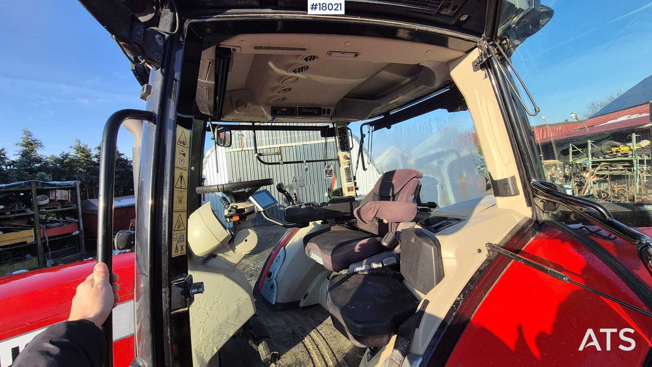 Tractor Massey Ferguson 8740S agricultural tractor (2019): foto 13