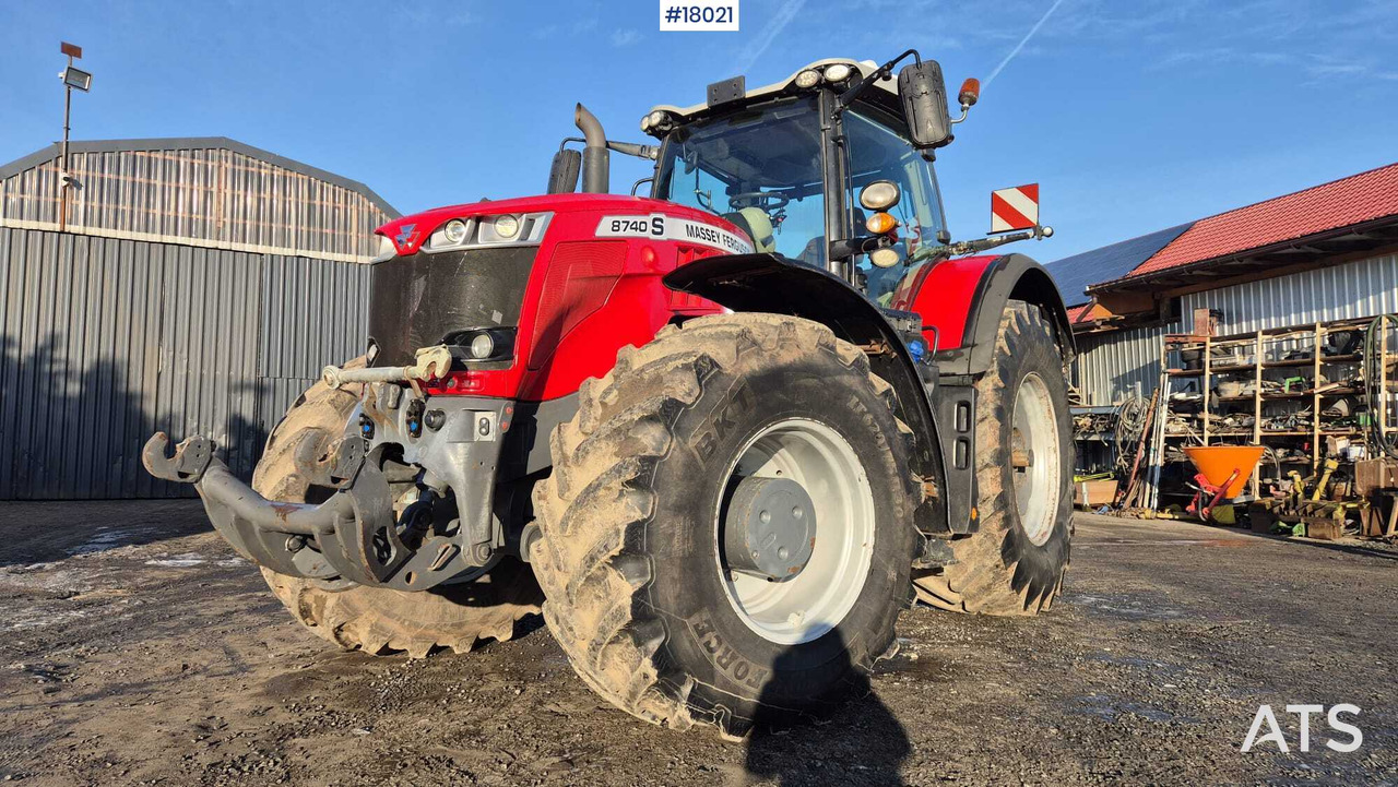 Tractor Massey Ferguson 8740S agricultural tractor (2019): foto 10