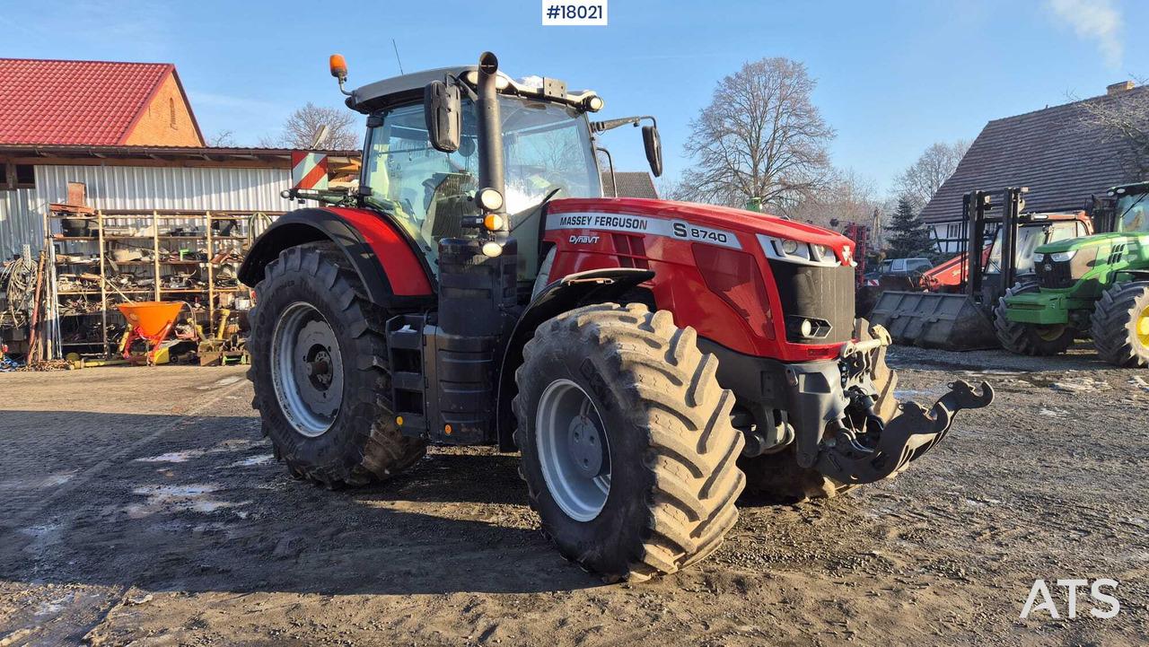 Massey Ferguson 8740S agricultural tractor (2019) - Tractor: foto 3 Massey Ferguson 8740S agricultural tractor (2019) - Tractor: foto 3