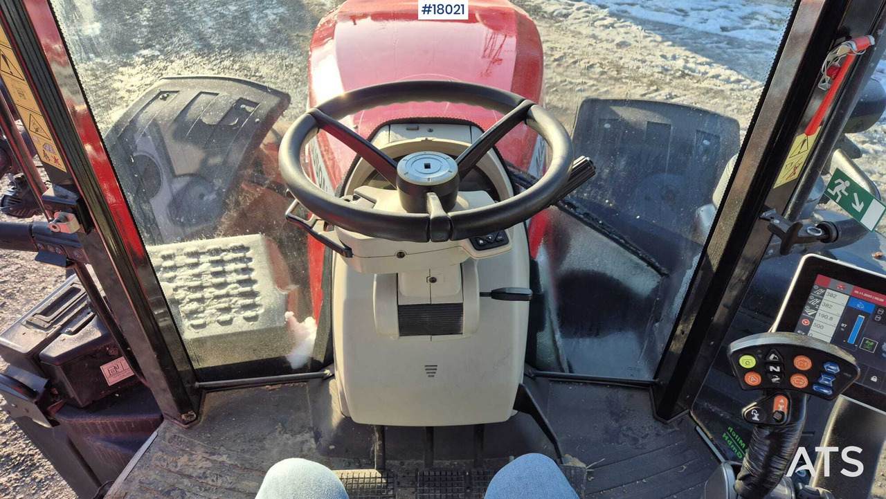 Tractor Massey Ferguson 8740S agricultural tractor (2019): foto 15