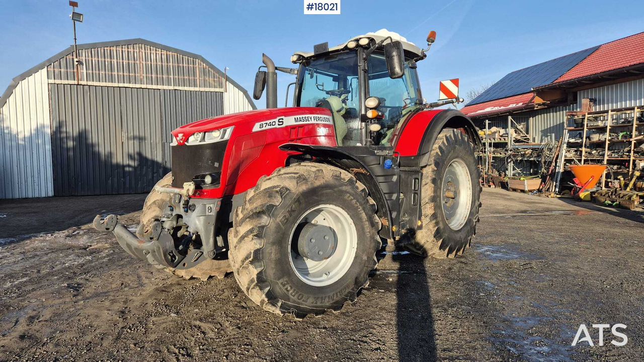 Massey Ferguson 8740S agricultural tractor (2019) - Tractor: foto 1 Massey Ferguson 8740S agricultural tractor (2019) - Tractor: foto 1