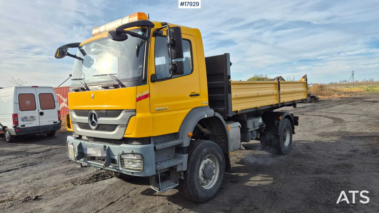 Mercedes-Benz 1824 4x4 dump truck (2005) - Camión volquete: foto 5 Mercedes-Benz 1824 4x4 dump truck (2005) - Camión volquete: foto 5