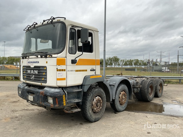 2002 MAN 35.364 8x4 Cab and Chassis - Camión chasis: foto 1 2002 MAN 35.364 8x4 Cab and Chassis - Camión chasis: foto 1