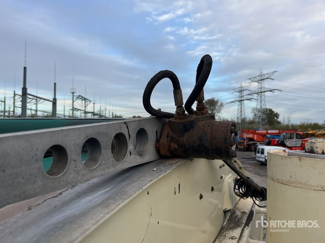 2010 Volvo FM420 8x4 Twin-Steer Sleeper Quad/A Dump Truck - Camión volquete: foto 5 2010 Volvo FM420 8x4 Twin-Steer Sleeper Quad/A Dump Truck - Camión volquete: foto 5