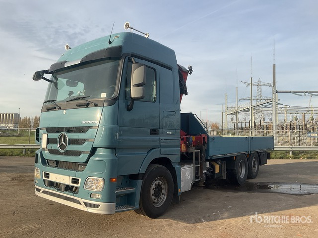 2012 Mercedes-Benz Actros 930.20 2012 HMF 3000-K3 Articulated Bo ... Flatbed Truck with Crane - Camión caja abierta, Camión grúa: foto 3 2012 Mercedes-Benz Actros 930.20 2012 HMF 3000-K3 Articulated Bo ... Flatbed Truck with Crane - Camión caja abierta, Camión grúa: foto 3