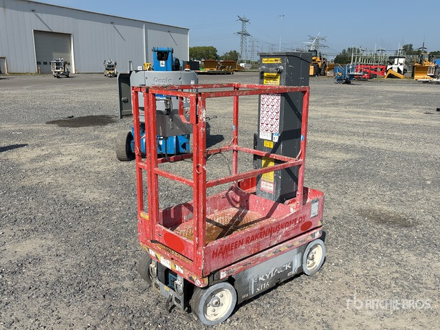 2014 Skyjack SJ16 Vertical Mast Lift - Plataforma de mástil vertical: foto 4 2014 Skyjack SJ16 Vertical Mast Lift - Plataforma de mástil vertical: foto 4