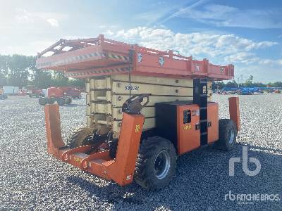 JLG 530LRT 4x4 Diesel (Inoperable) - Plataforma de tijeras: foto 3 JLG 530LRT 4x4 Diesel (Inoperable) - Plataforma de tijeras: foto 3