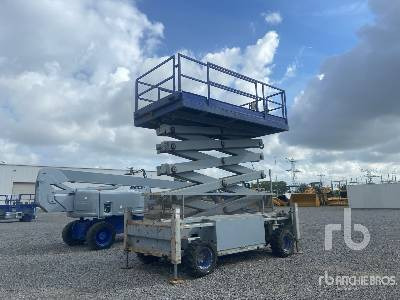 LIFTLUX SL172-24 D4WDS 4x4 Diesel - Plataforma de tijeras: foto 2 LIFTLUX SL172-24 D4WDS 4x4 Diesel - Plataforma de tijeras: foto 2