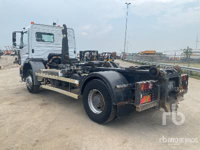 MERCEDES-BENZ CH666RST 4x2 - Camión portacontenedore/ Intercambiable: foto 3 MERCEDES-BENZ CH666RST 4x2 - Camión portacontenedore/ Intercambiable: foto 3