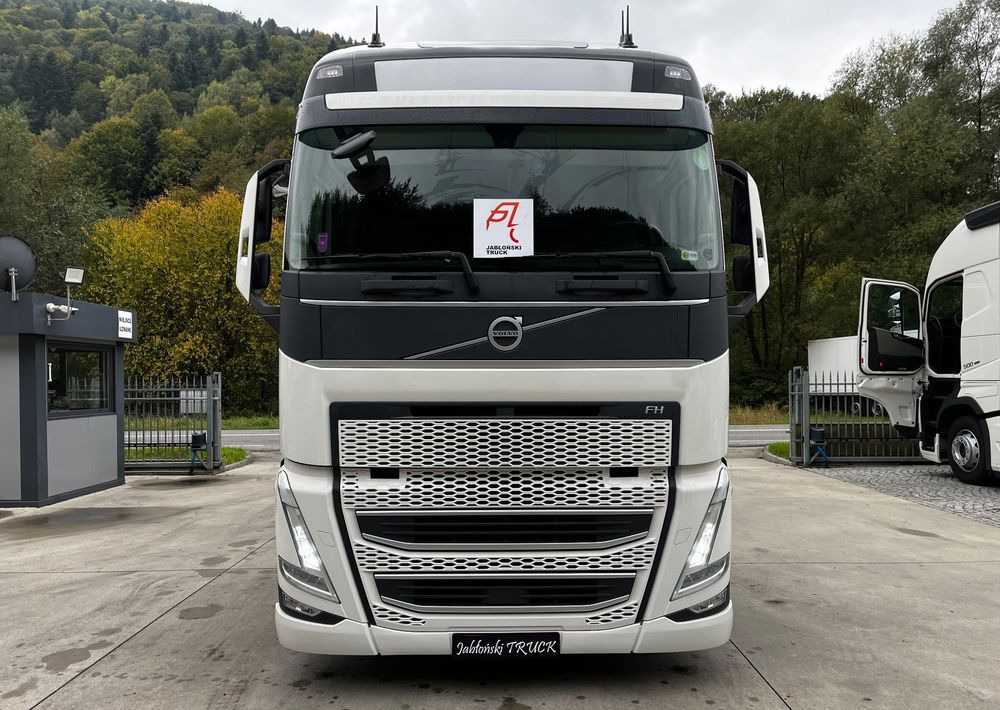 Volvo FH500 // Mega // Zamiana na starszy // 2021 Rok // New Face // Parkclima // Joystick // Serwisowany !!! - Cabeza tractora: foto 2 Volvo FH500 // Mega // Zamiana na starszy // 2021 Rok // New Face // Parkclima // Joystick // Serwisowany !!! - Cabeza tractora: foto 2