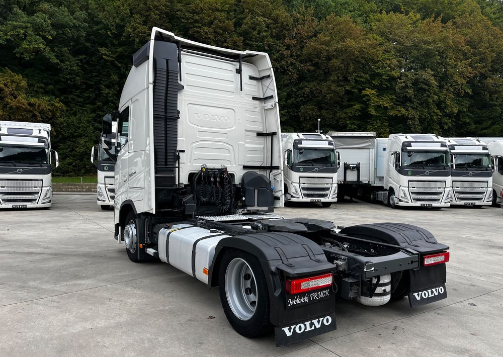 Volvo FH500 // Zamiana na starszy //New Face // Low Deck // Full Led // ACC // Globe XL // ParkClima // Zamiana za starszy - Cabeza tractora: foto 3 Volvo FH500 // Zamiana na starszy //New Face // Low Deck // Full Led // ACC // Globe XL // ParkClima // Zamiana za starszy - Cabeza tractora: foto 3
