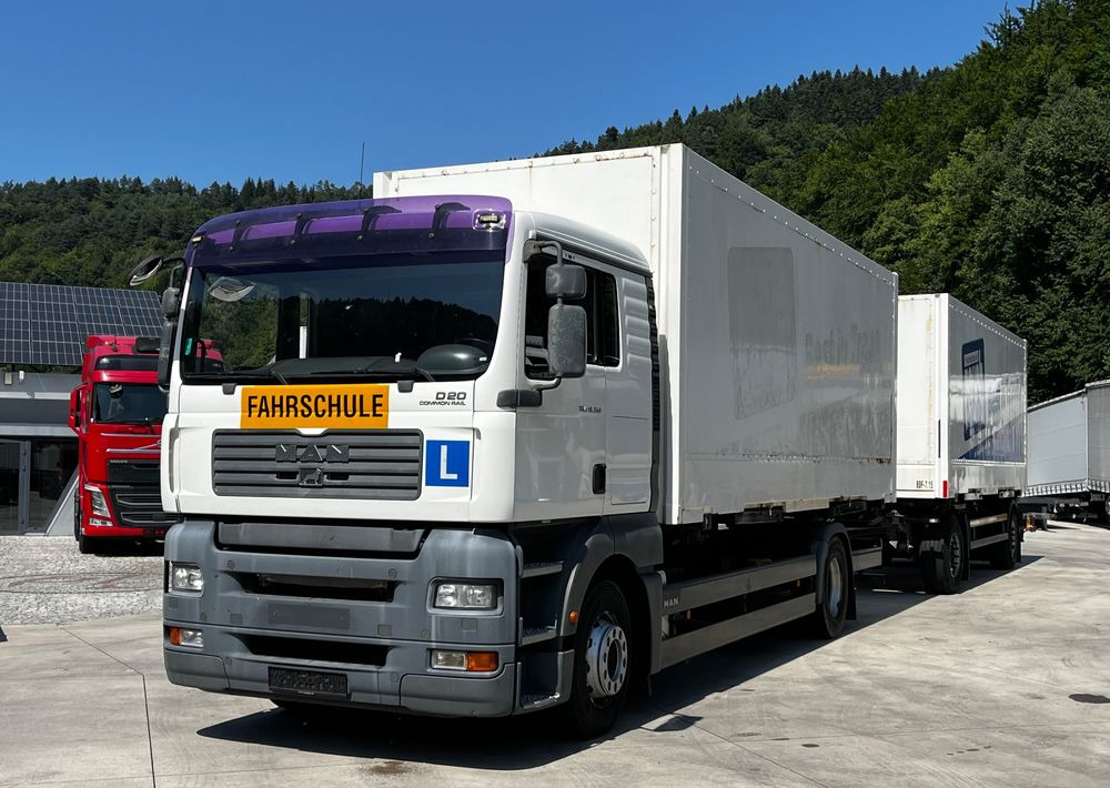 MAN TGA 18.350 6x2 D20 // BDF // Niski Przebieg // + Przyczepa Schmitz BDF // - Camión chasis: foto 2 MAN TGA 18.350 6x2 D20 // BDF // Niski Przebieg // + Przyczepa Schmitz BDF // - Camión chasis: foto 2