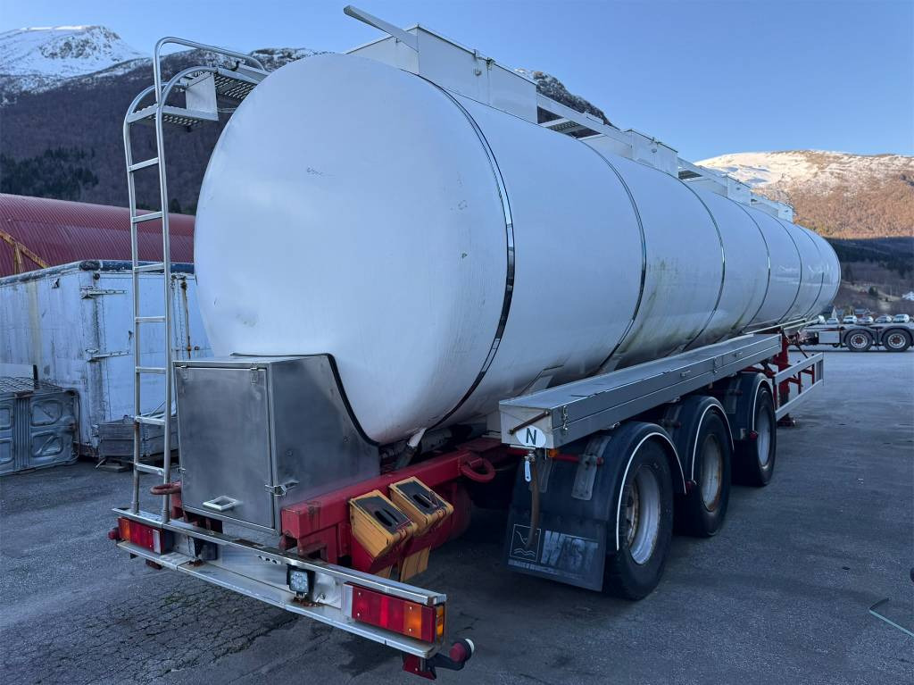 Annet Schrader tank trailer 32 m2 - Semirremolque cisterna: foto 1 Annet Schrader tank trailer 32 m2 - Semirremolque cisterna: foto 1