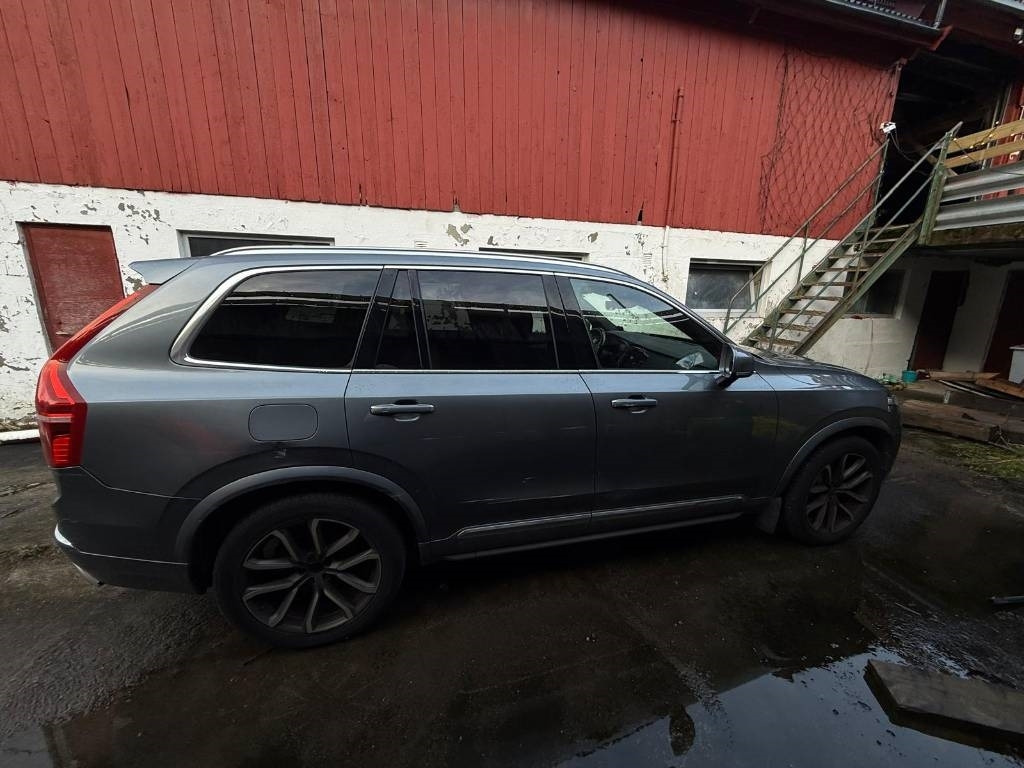 Volvo XC 90 4x4 rep. Objekt - Otros maquinaria: foto 4 Volvo XC 90 4x4 rep. Objekt - Otros maquinaria: foto 4