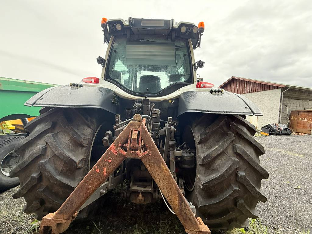Valtra N 174 med frontlaster - Tractor: foto 4 Valtra N 174 med frontlaster - Tractor: foto 4