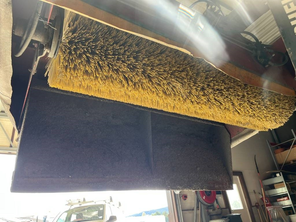 Westbjorn Hydro-Sweeper 2000 SSH - Barredora cucharón: foto 2 Westbjorn Hydro-Sweeper 2000 SSH - Barredora cucharón: foto 2