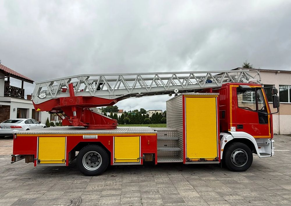 Iveco Eurocargo 130E24 - Camión de bomberos: foto 4 Iveco Eurocargo 130E24 - Camión de bomberos: foto 4