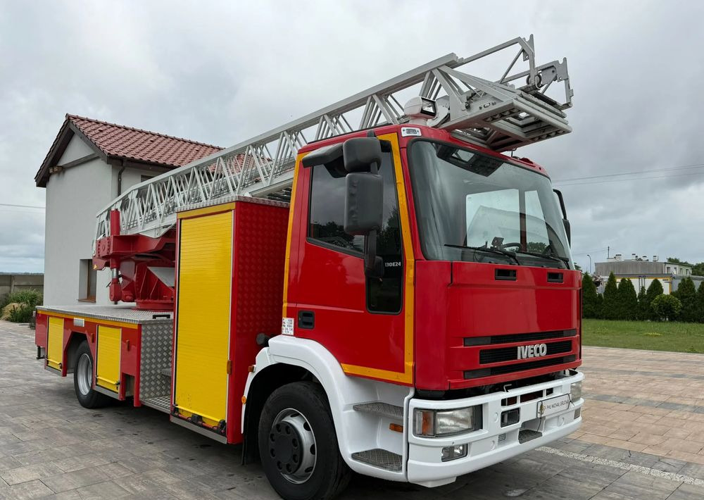 Iveco Eurocargo 130E24 - Camión de bomberos: foto 1 Iveco Eurocargo 130E24 - Camión de bomberos: foto 1