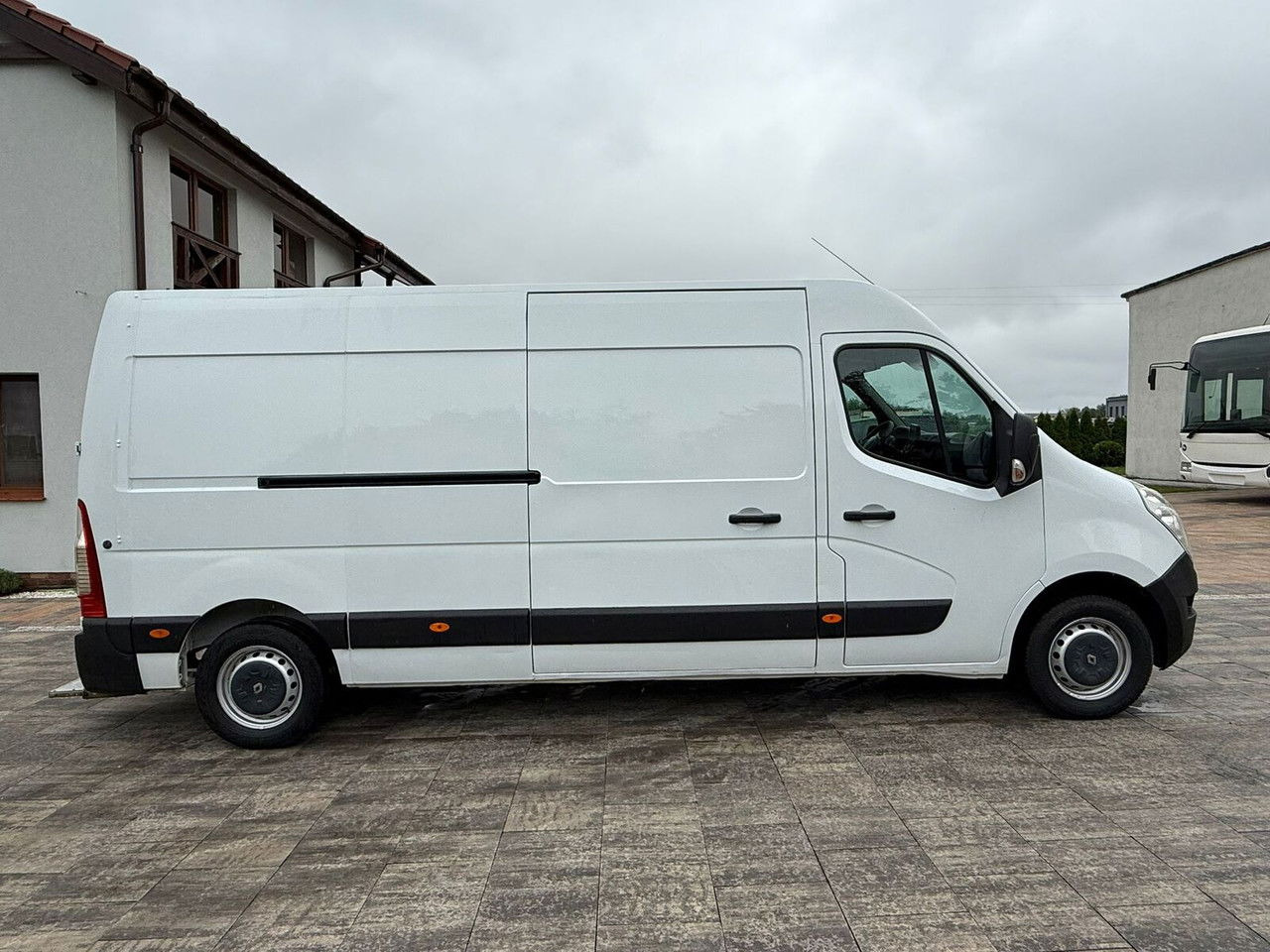 Renault Master 2.3 Blaszak L3H2 Hak 2.5 Kamera cofania - Furgón: foto 4 Renault Master 2.3 Blaszak L3H2 Hak 2.5 Kamera cofania - Furgón: foto 4