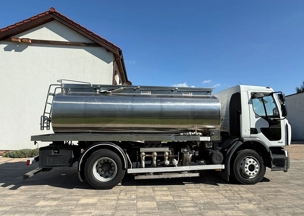 Renault Premium 280 DXI - Camión cisterna: foto 4 Renault Premium 280 DXI - Camión cisterna: foto 4