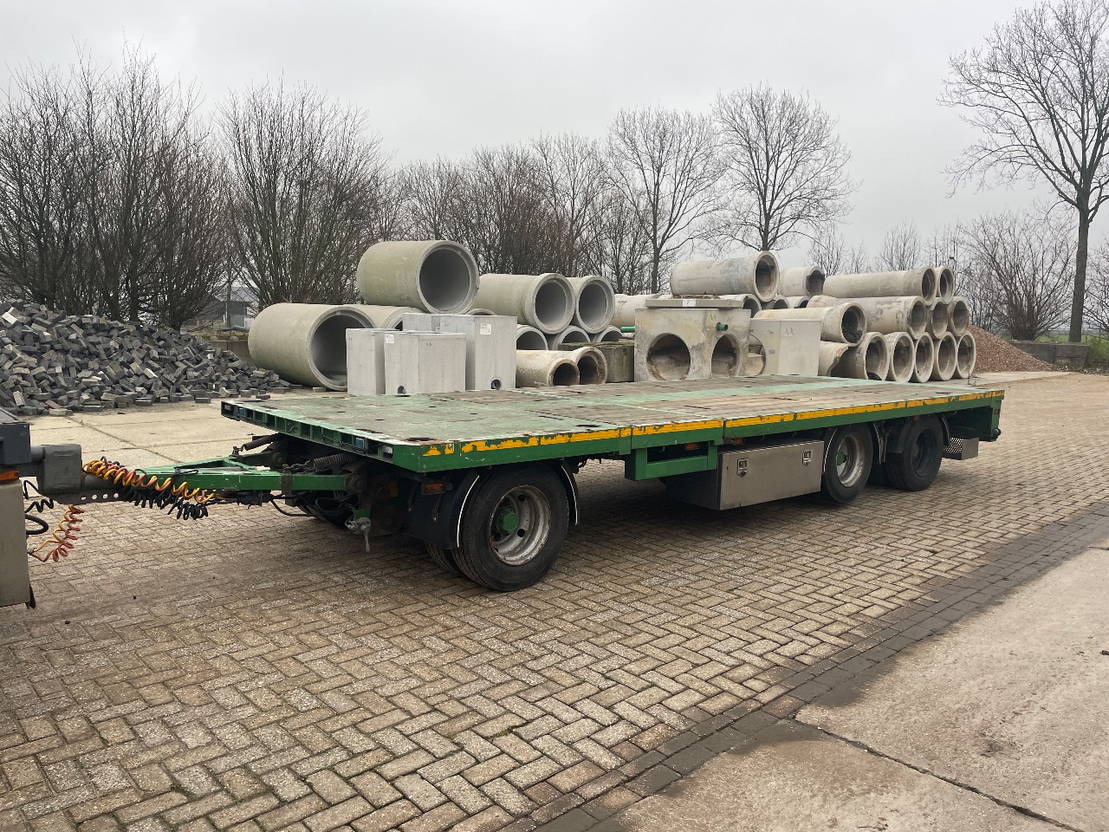 DRACO Uitschuifbare aanhangwagen 700 - 1030 laadvloer - Remolque plataforma/ Caja abierta: foto 2 DRACO Uitschuifbare aanhangwagen 700 - 1030 laadvloer - Remolque plataforma/ Caja abierta: foto 2