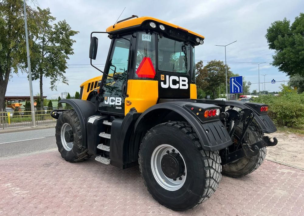 JCB Fastrac 3200 Sisu Xtra - Tractor: foto 3 JCB Fastrac 3200 Sisu Xtra - Tractor: foto 3
