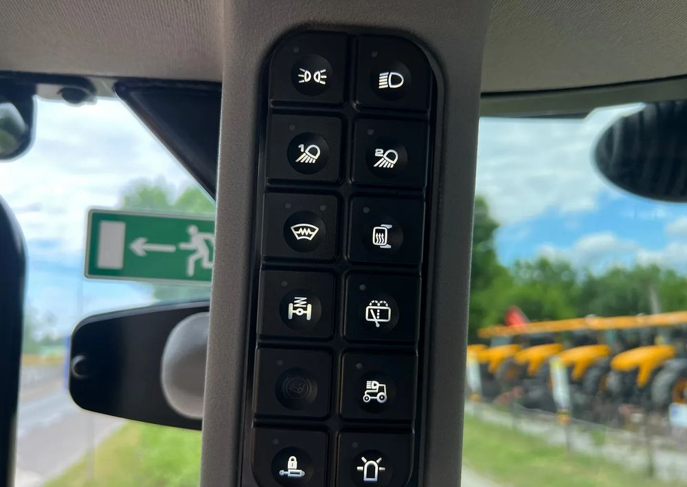 Tractor JCB Fastrac 4220: foto 17