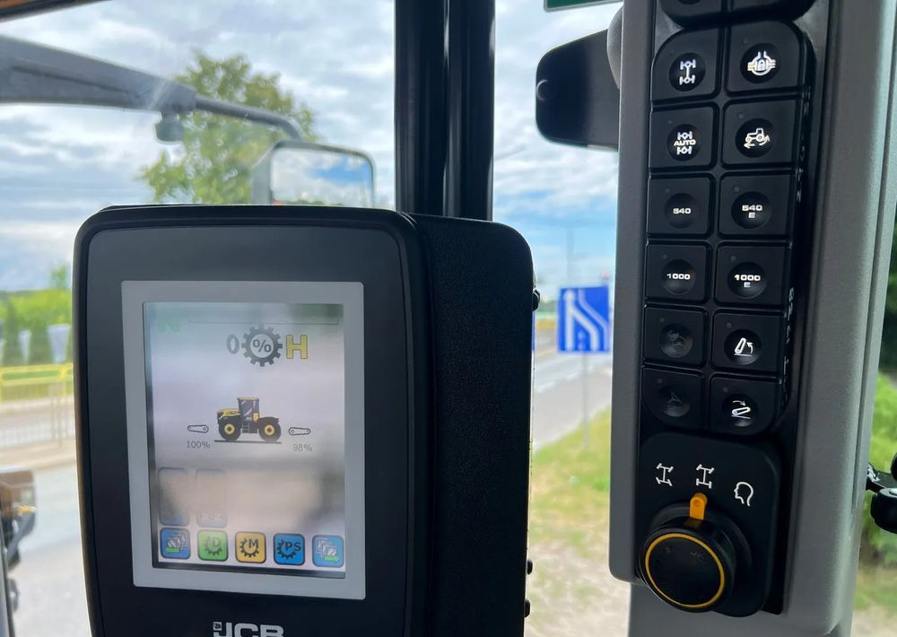 Tractor JCB Fastrac 4220: foto 18