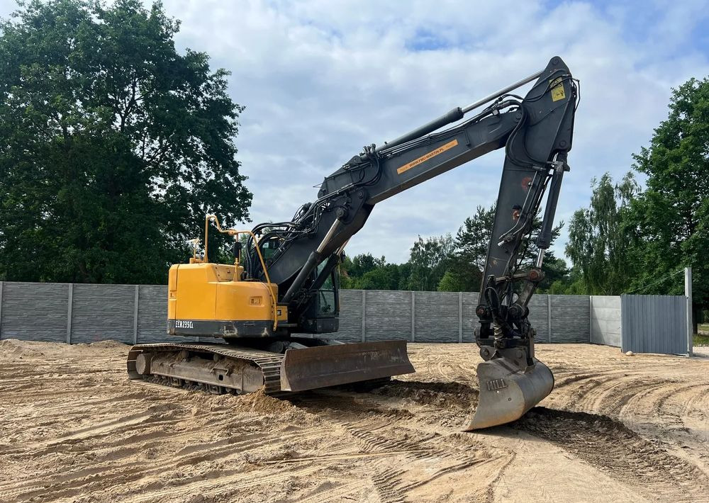 Volvo ECR235CL - Excavadora de cadenas: foto 1 Volvo ECR235CL - Excavadora de cadenas: foto 1