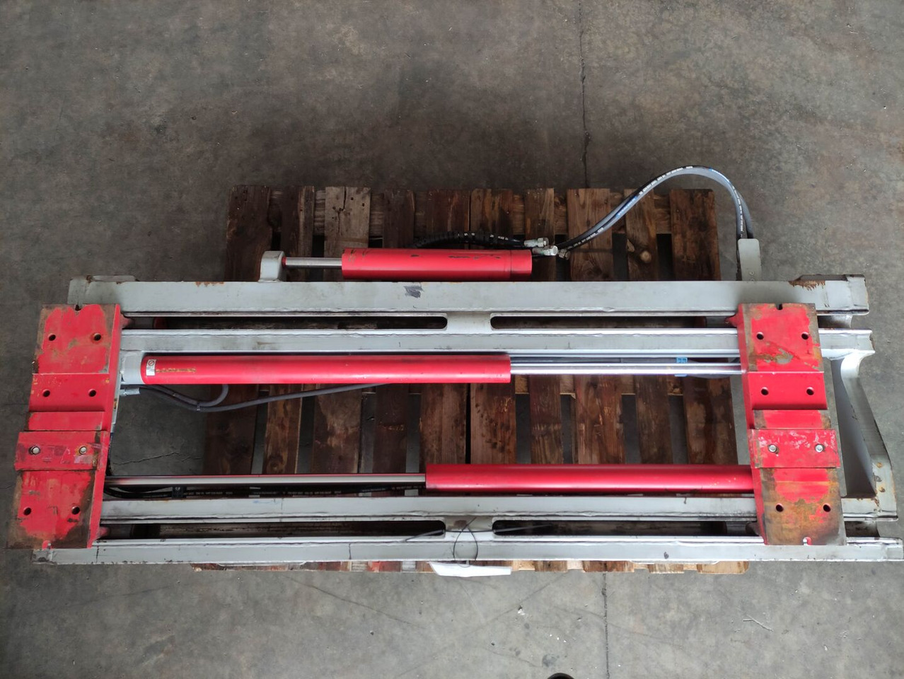 Durwen RZV100S - Horquillas: foto 1 Durwen RZV100S - Horquillas: foto 1