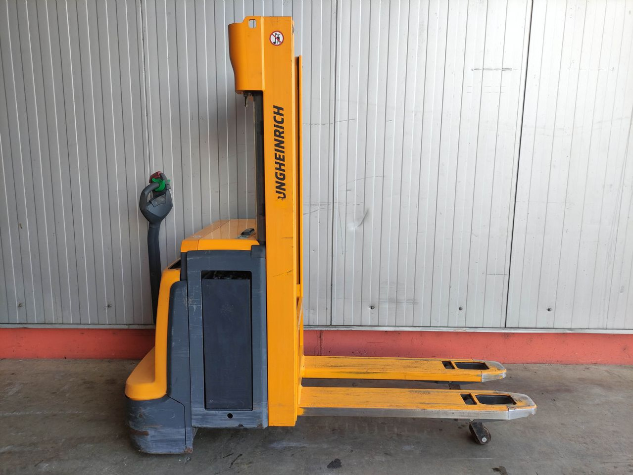 Jungheinrich EJC 216Z - Apilador: foto 2 Jungheinrich EJC 216Z - Apilador: foto 2