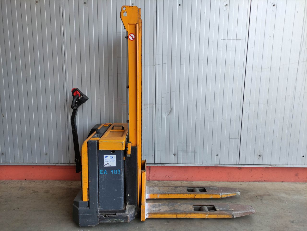 Jungheinrich EJC A12.5 G - Apilador: foto 2 Jungheinrich EJC A12.5 G - Apilador: foto 2