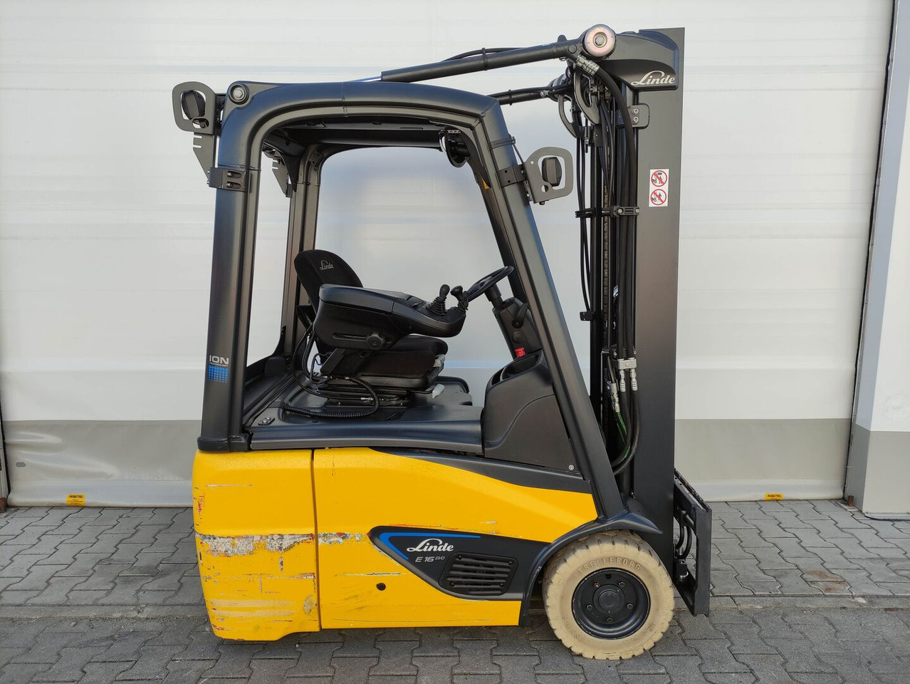 Linde E16C-02-386 EVO - Carretilla elevadora eléctrica: foto 2 Linde E16C-02-386 EVO - Carretilla elevadora eléctrica: foto 2
