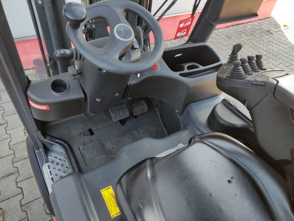 Linde E20P-02-386 EVO - Carretilla elevadora eléctrica: foto 5 Linde E20P-02-386 EVO - Carretilla elevadora eléctrica: foto 5