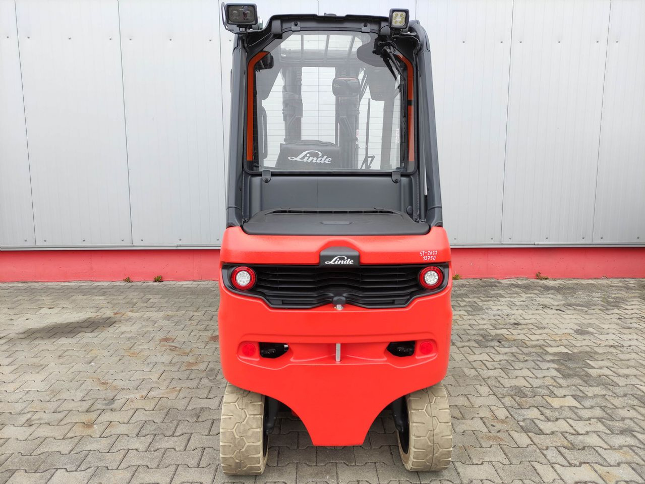 Linde E35HL-01-1252 *Batterie NEU* - Carretilla elevadora eléctrica: foto 3 Linde E35HL-01-1252 *Batterie NEU* - Carretilla elevadora eléctrica: foto 3
