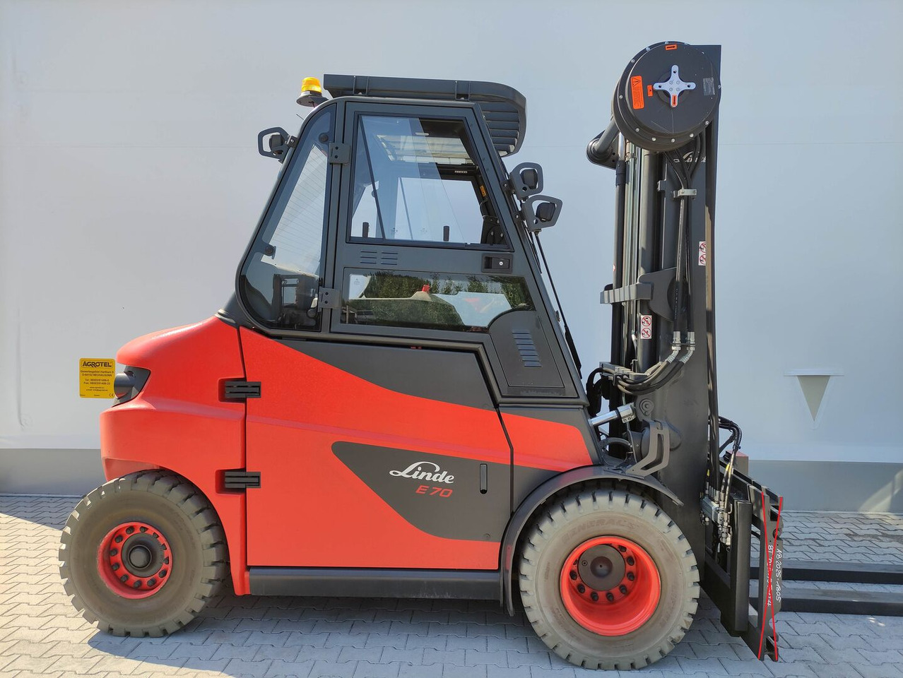 Linde E70-01-127 - Carretilla elevadora eléctrica: foto 2 Linde E70-01-127 - Carretilla elevadora eléctrica: foto 2