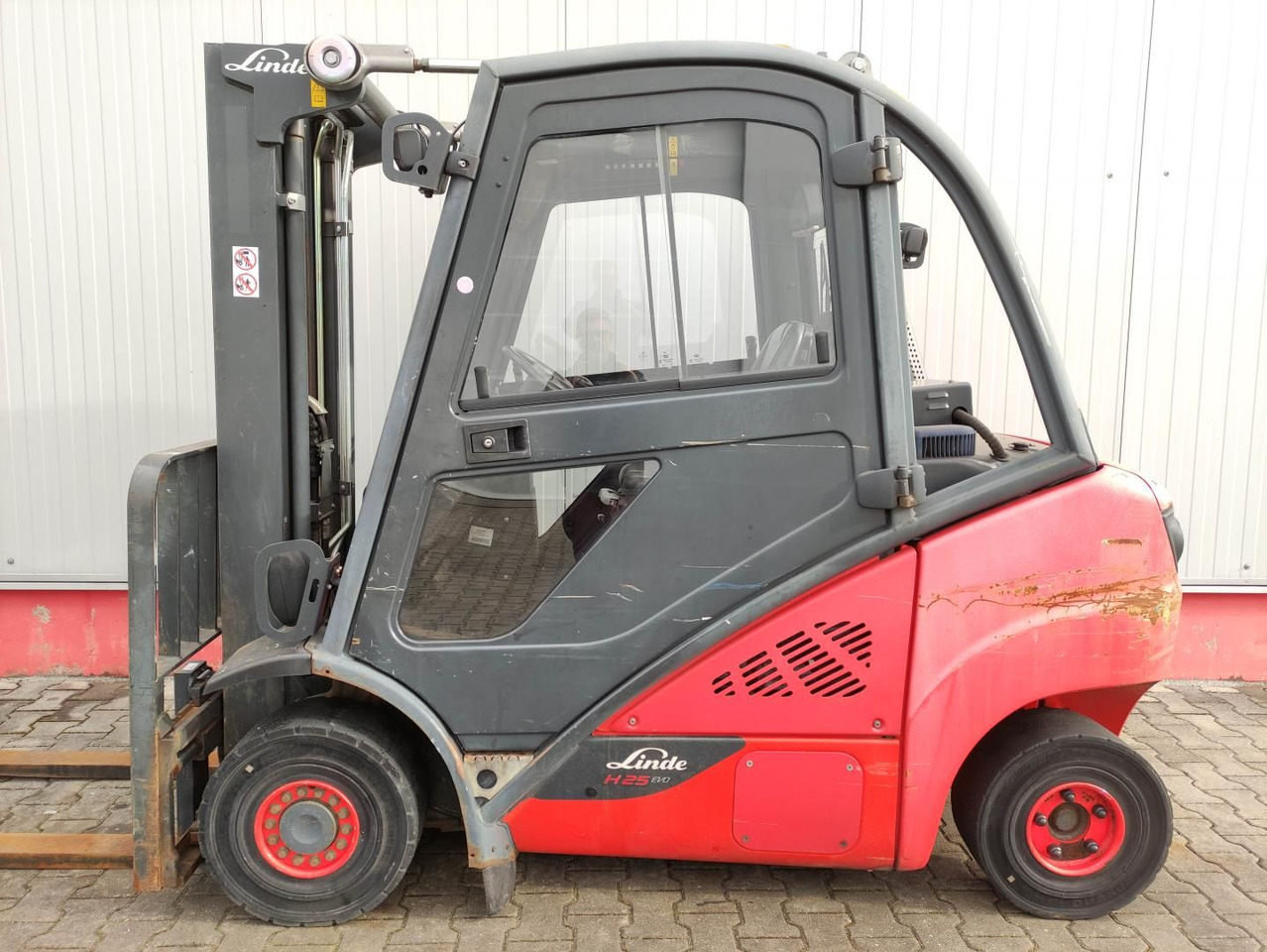 Linde H25D-02-392/EVO - Carretilla elevadora diésel: foto 1 Linde H25D-02-392/EVO - Carretilla elevadora diésel: foto 1