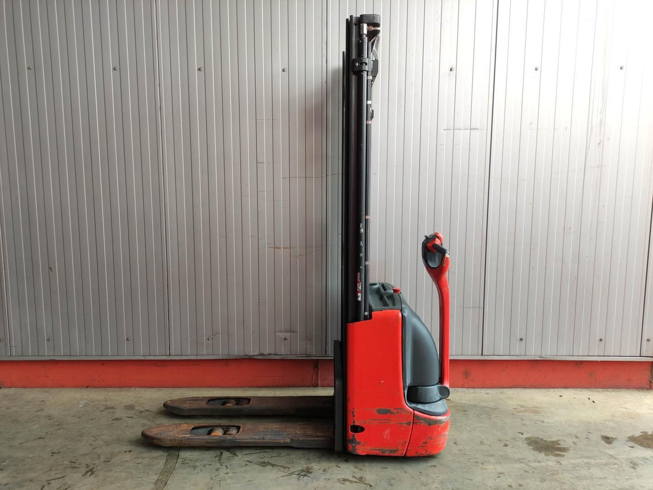 Linde L12 - Apilador: foto 1 Linde L12 - Apilador: foto 1