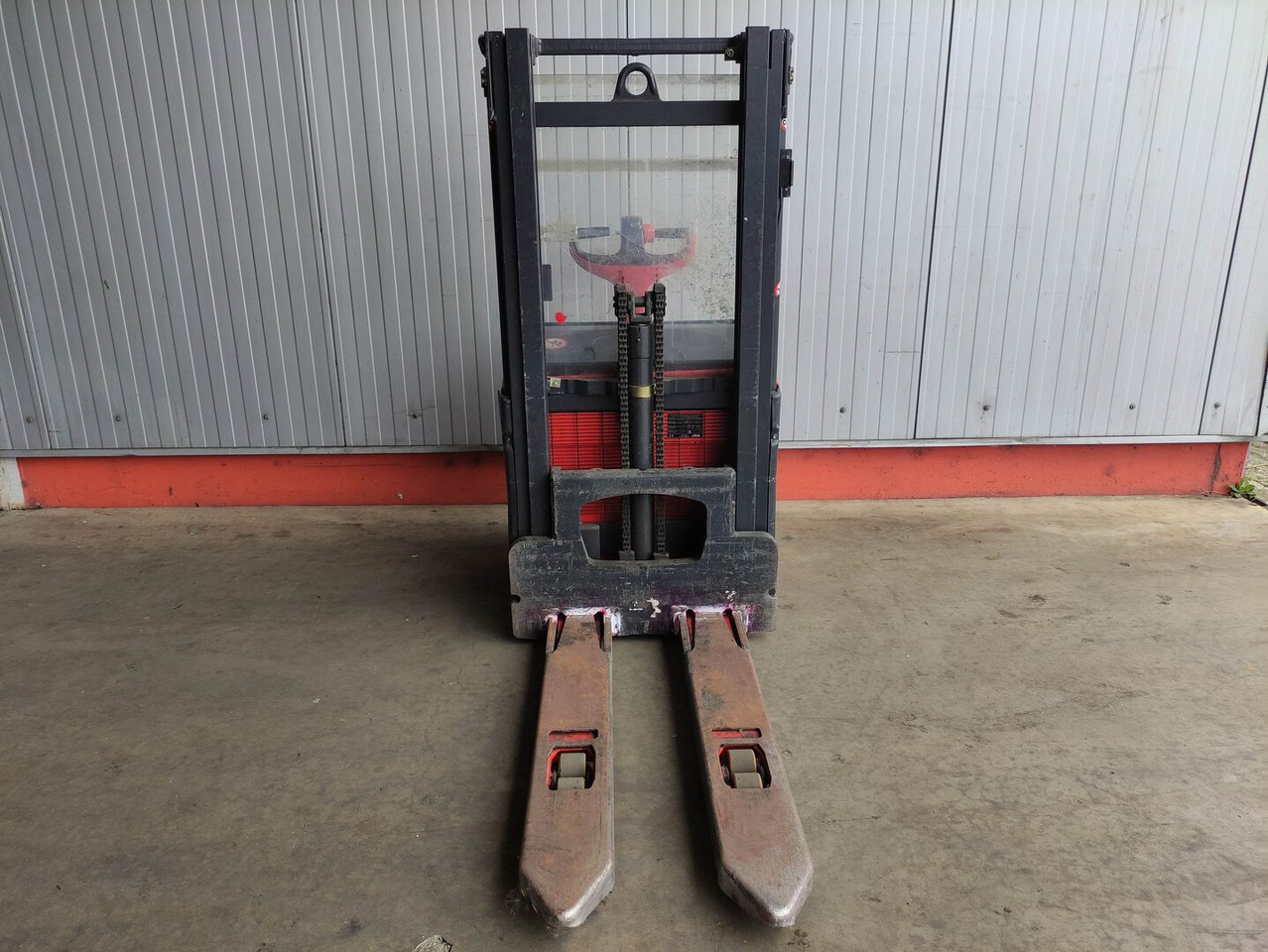 Linde L14-372 - Apilador: foto 3 Linde L14-372 - Apilador: foto 3