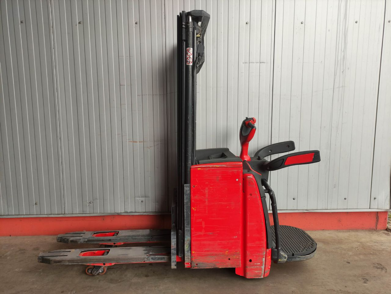 Linde L14 APi - Apilador: foto 1 Linde L14 APi - Apilador: foto 1