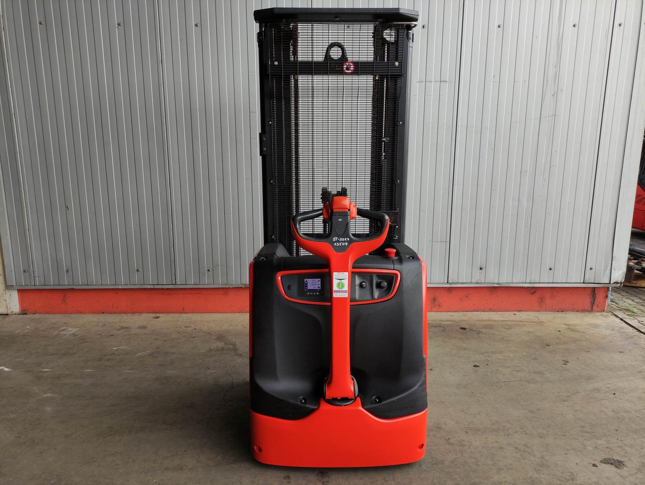 Linde L16-1173 - Apilador: foto 4 Linde L16-1173 - Apilador: foto 4