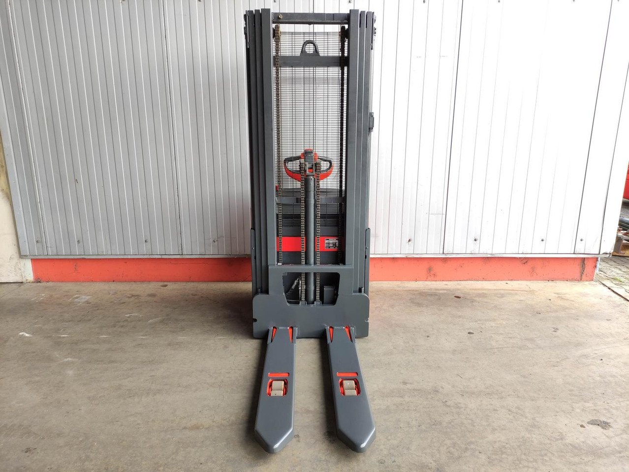 Linde L16-1173 - Apilador: foto 3 Linde L16-1173 - Apilador: foto 3